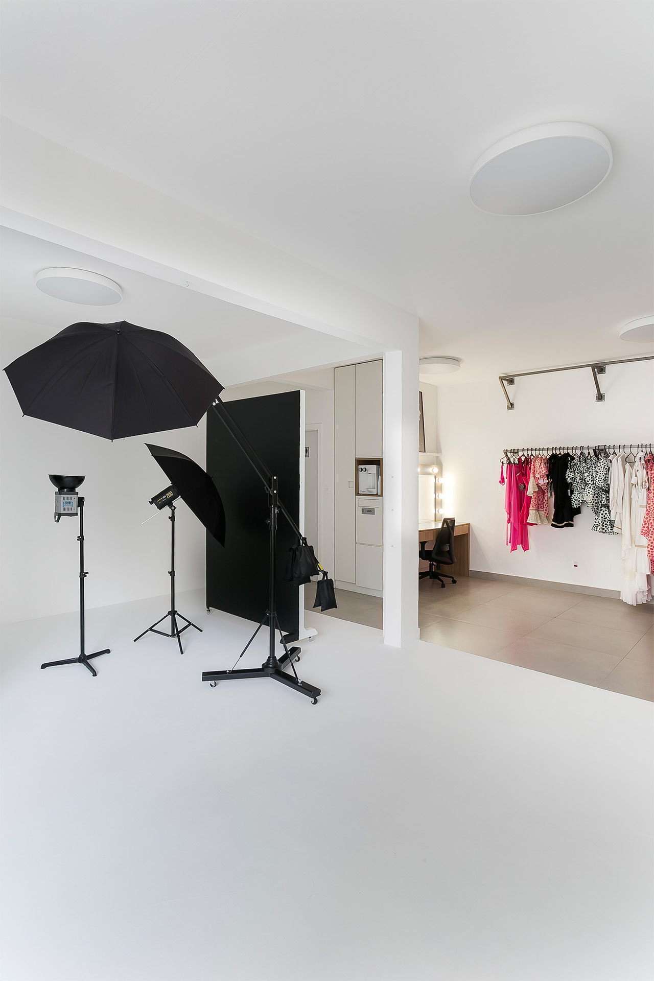 Estudio Rafael Sartori - Serviços de fotografia De moda em mídia impressa e digital, com foco em e-commerce, para indivíduos e empresas.
